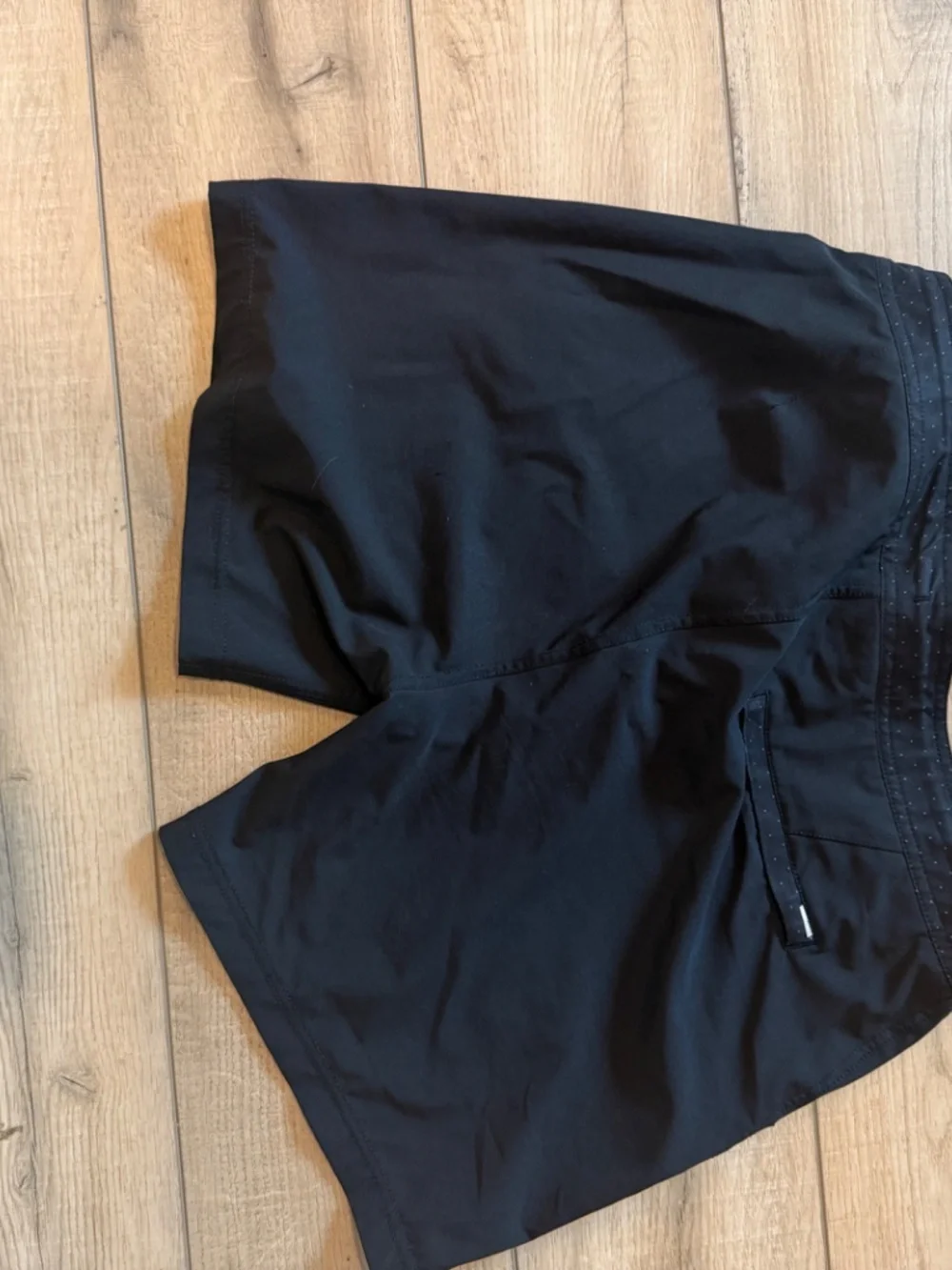 Vuori black swim